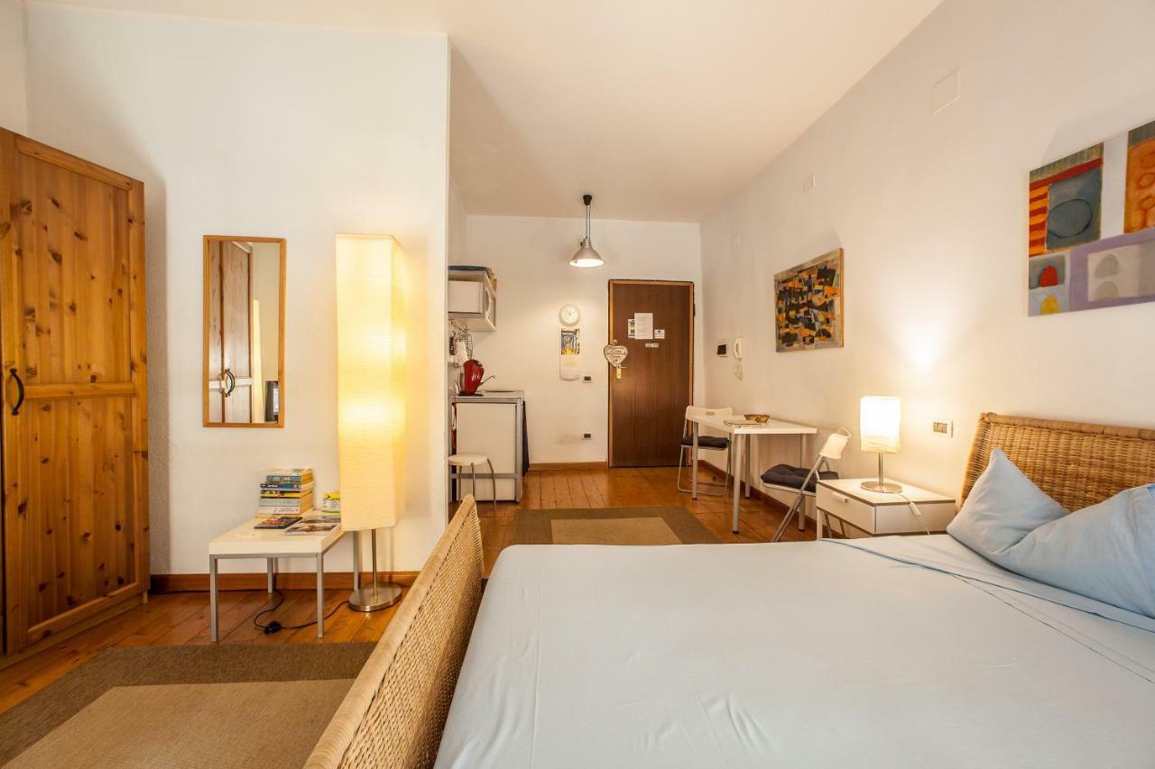 Studio Apartments Centro Storico Via Manno Cagliari Exterior photo